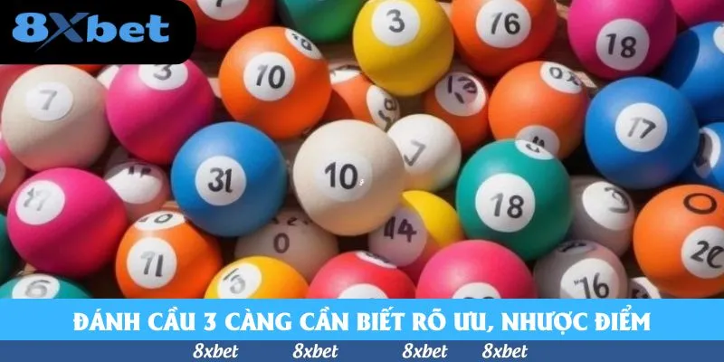 Rất nhiều quả bóng số nhiều màu như 10, 18, 31 nằm chồng lên nhau