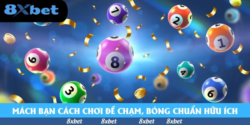 Quả bóng số 8 màu tím ở trung tâm cùng các bóng 7, 2, 1, 6, 3, 4 và kim tuyến vàng